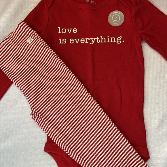 Carter's Bodysuit & Pants Set Love is Everything Little Planet NWT 18MO - Picture 1 of 7